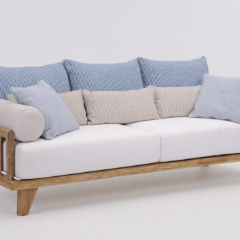 Sofa COMO im Studio von vorne fotografiert